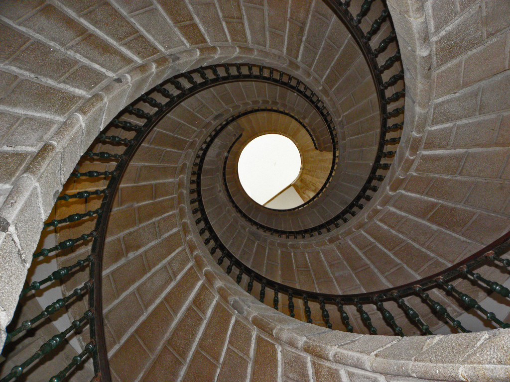Escalera de caracol Museo do Pobo Galego